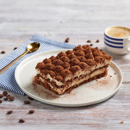 Tradycyjne tiramisu na biszkoptach z mascarpone foto