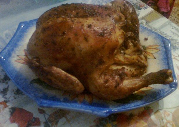 Fotografia przedstawiająca Tradycyjny kurczak pieczony