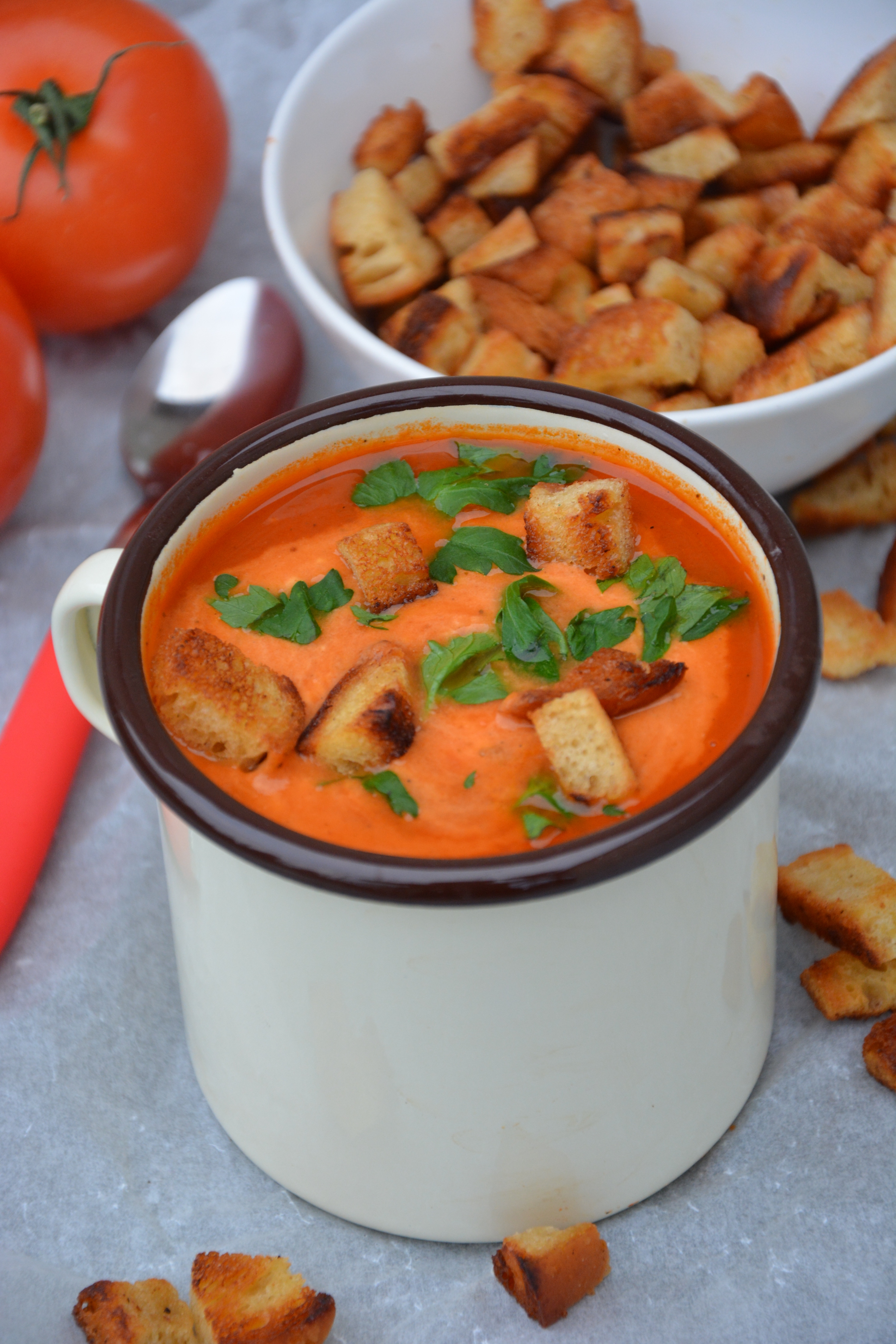 Treściwe, kolorowe i smaczne zupy-krem