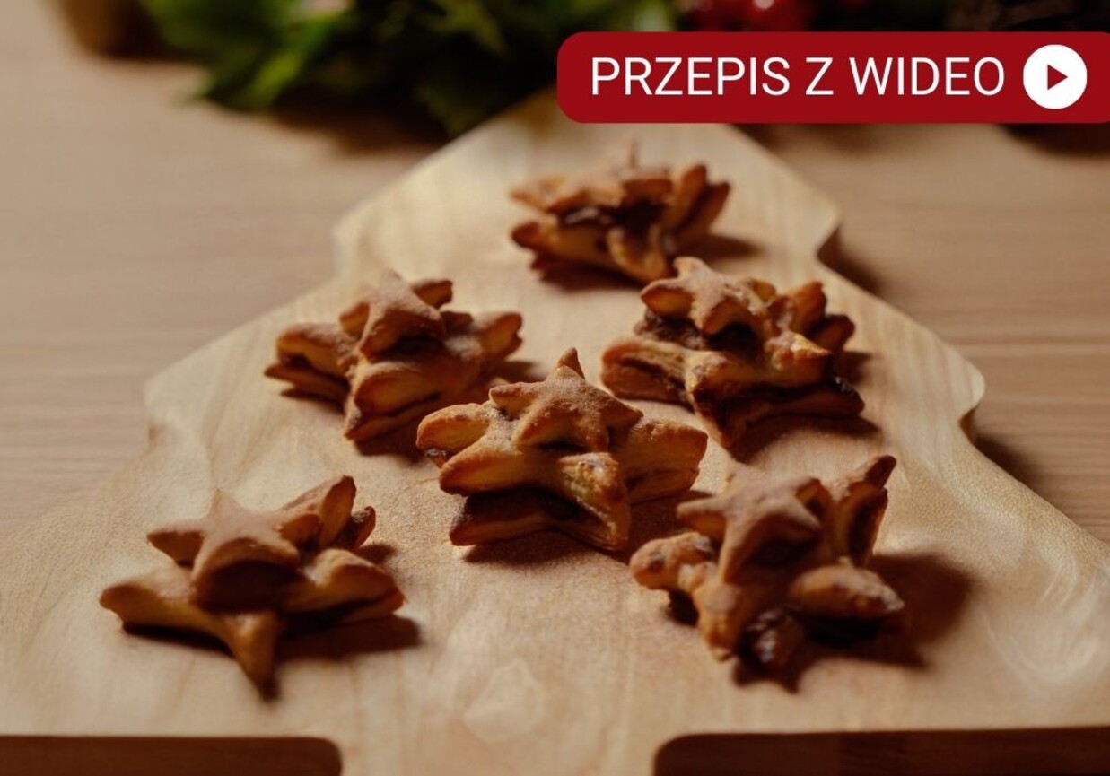 ŚWIĄTECZNE GWIAZDKI Z CIASTA FRANCUSKIEGO foto