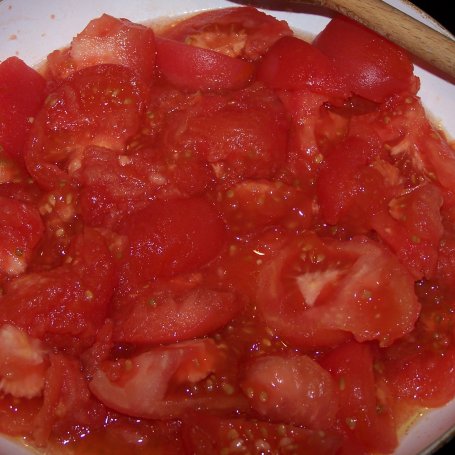 Krok 2 - Troszkę nietypowa, czyli zupa krem pomidorowo-ziemniaczana ze smażonymi pieczarkami :) foto