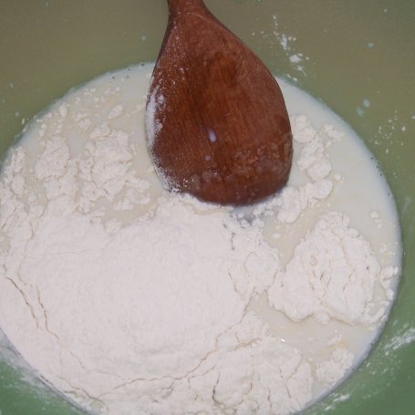 Krok 2 - Troszkę problematyczne, czyli mini zawijańce z czekoladą :) foto
