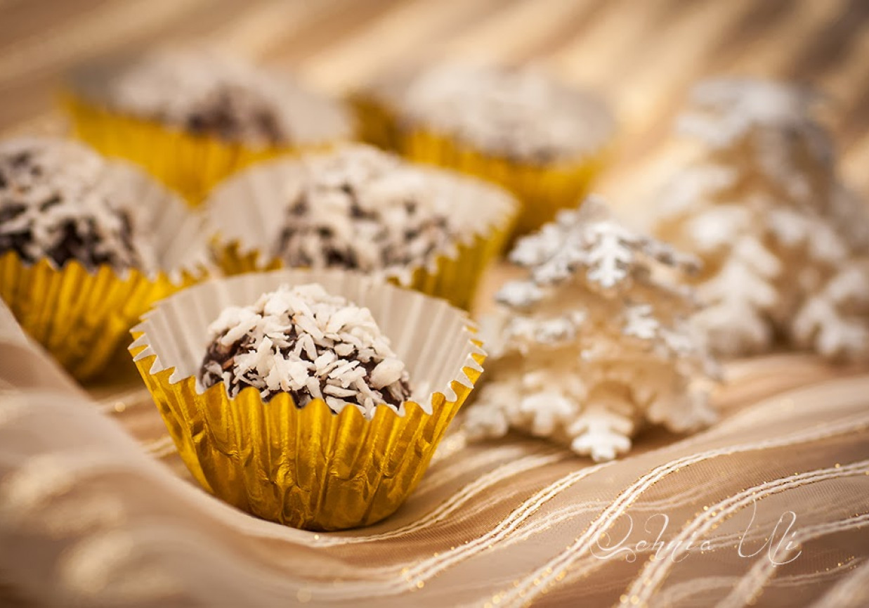 Trufle czekoladowo - kokosowe foto