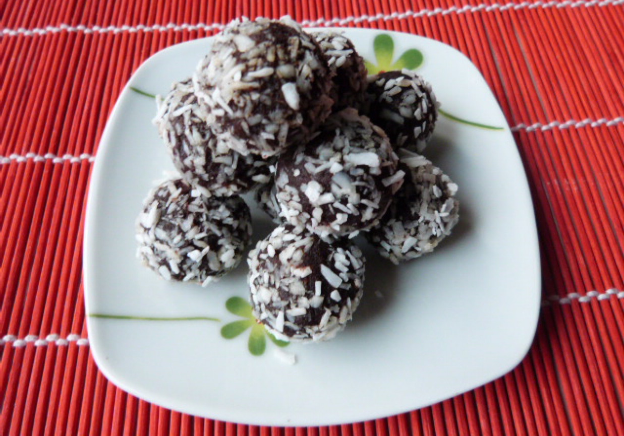 Trufle czekoladowo-kokosowe foto