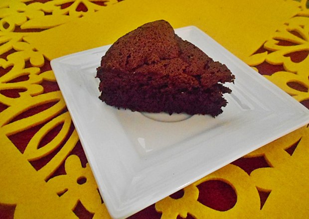 Fotografia przedstawiająca Truflowe ciasto czekoladowo-kawowe