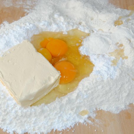 Krok 1 - Truskawkowa krówka foto