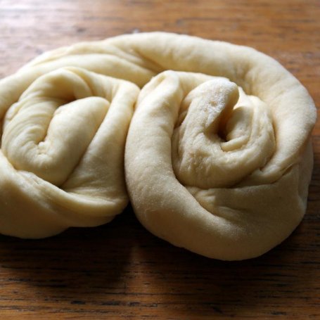 Krok 5 - Truskawkowe drożdżowe okulary foto