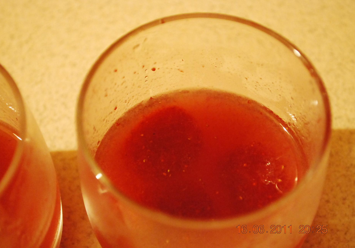 truskawkowy drink foto