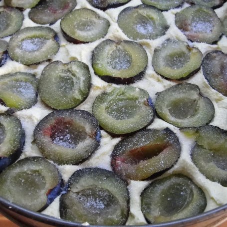 Krok 2 - Ucierane z śliwką i kokosową kruszonką foto