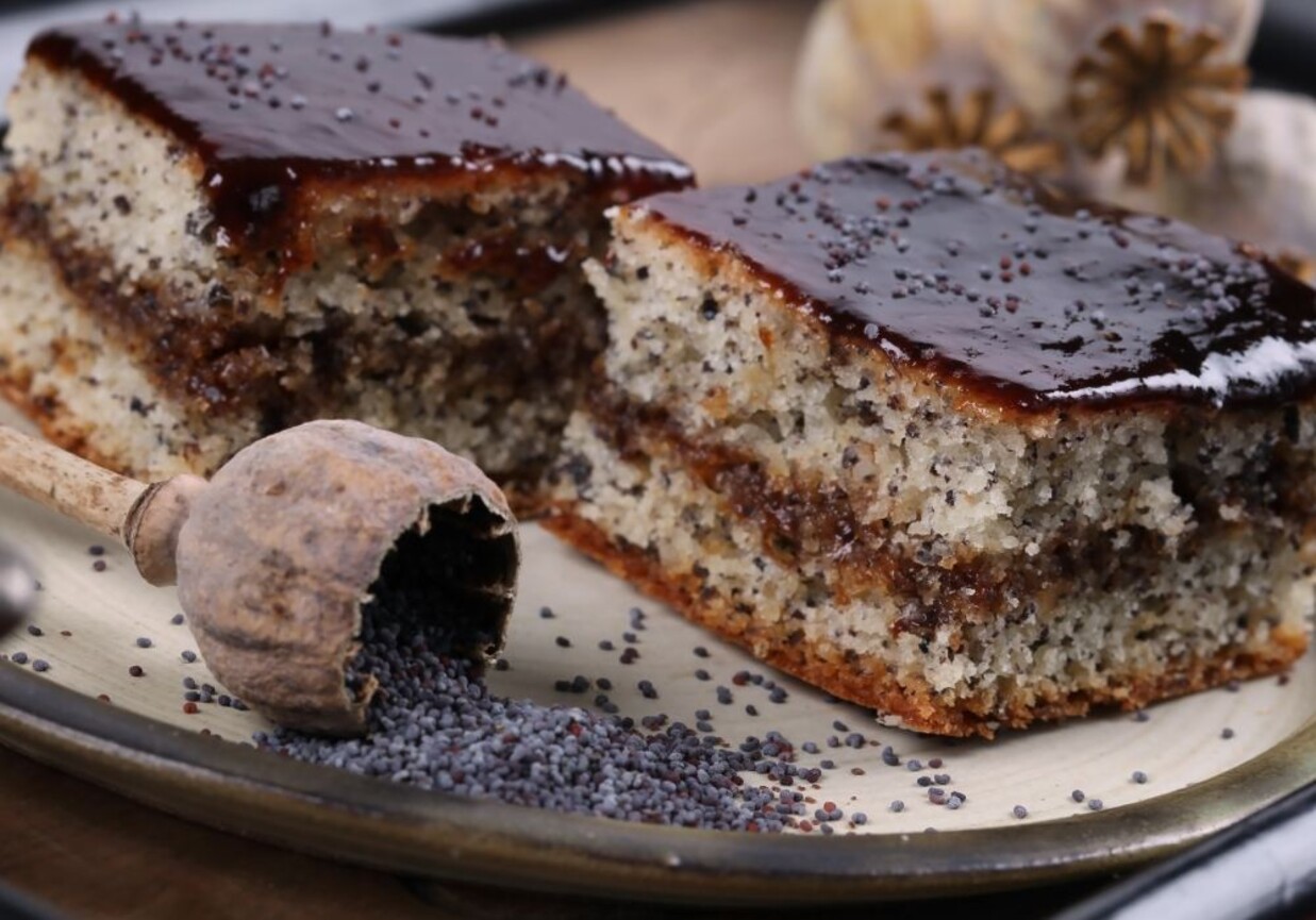 Ucierany makowiec foto