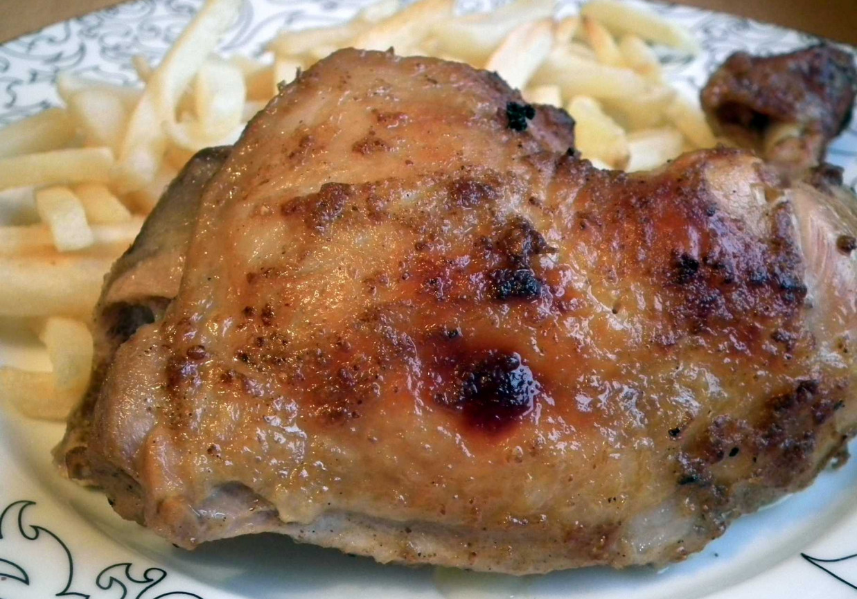 Udka kurczaka w miodowo-musztardowej marynacie foto