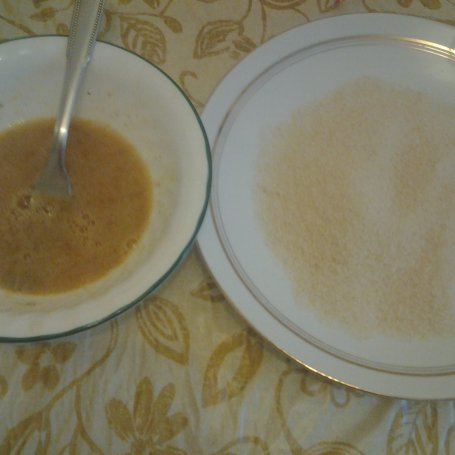 Krok 2 - Udka kurczaka w panierce. foto