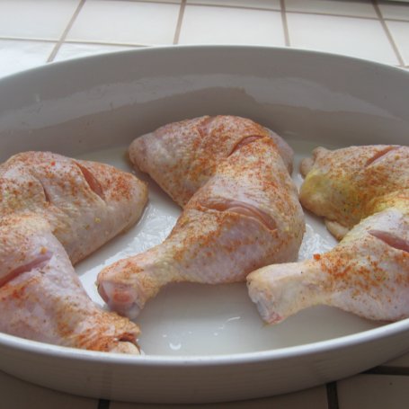 Krok 1 - Udka kurczaka zapiekane w pomidorach foto