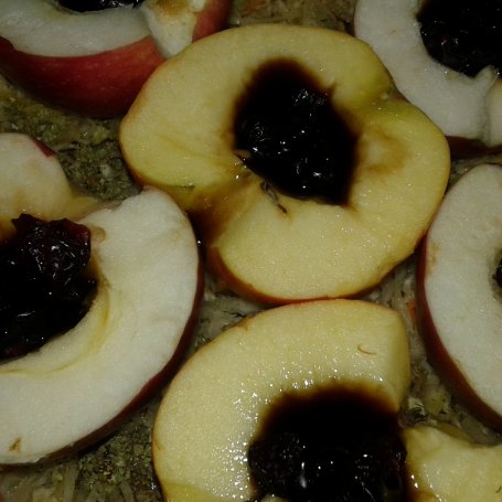 Krok 7 - Udka pieczone pod kapustą z jabłkami i żurawiną foto