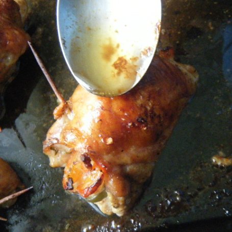 Krok 2 - Udka z kurczaka nadziewane papryką foto