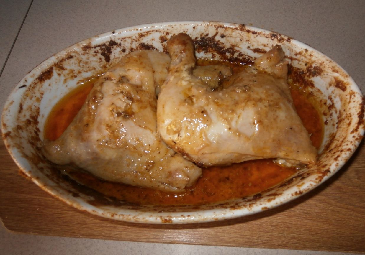 Udka z kurczaka pieczone pod majonezem. foto