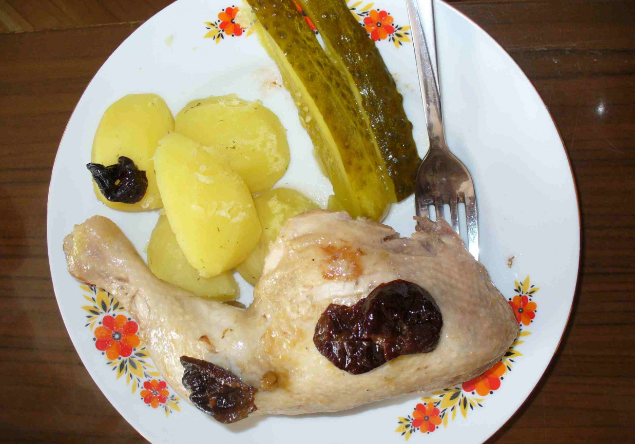 Udka z kurczaka w śliwkach foto