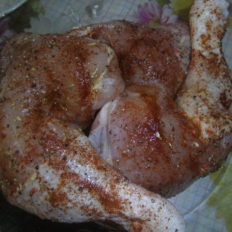 Krok 2 - Udka z kurczaka zapiekane z papryką i pieczarkami foto