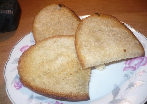 Fotografia przedstawiająca upieczony chleb