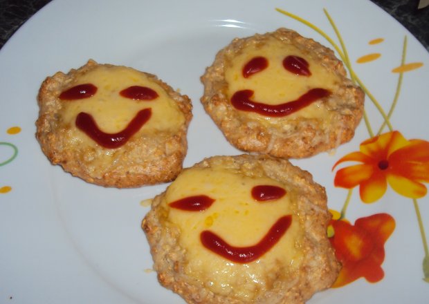 Fotografia przedstawiająca Uśmiechnięte bułeczki