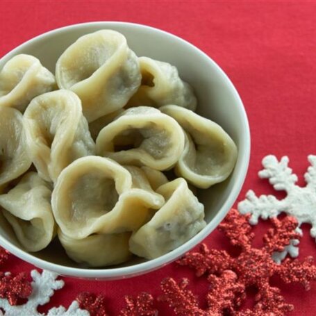 Krok 7 - Uszka z kapustą i pieczarkami foto