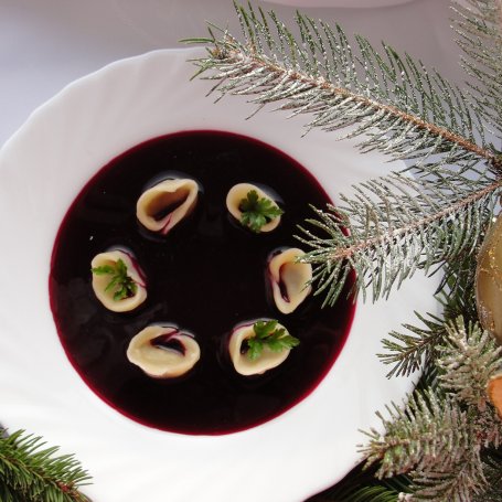 Krok 4 - Uszka z pieczarkami do barszczu foto