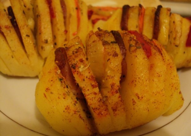 Fotografia przedstawiająca Wachlarz - zapiekanka z ziemniaków