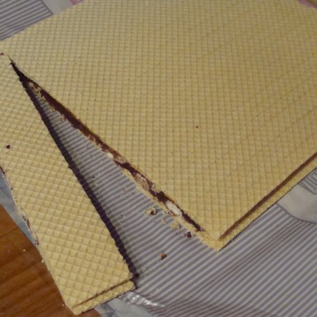 Krok 2 - Wafelki z czekoladą foto