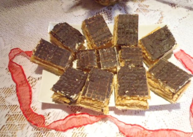 Fotografia przedstawiająca Wafelki z masą krówkową w czekoladzie