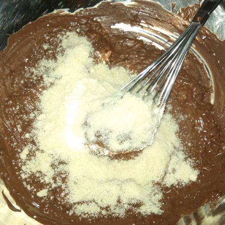 Krok 2 - Wafle z kremem sernikowo-czekoladowym foto