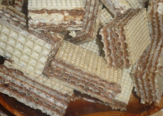 Fotografia przedstawiająca Wafle z masą kakaową