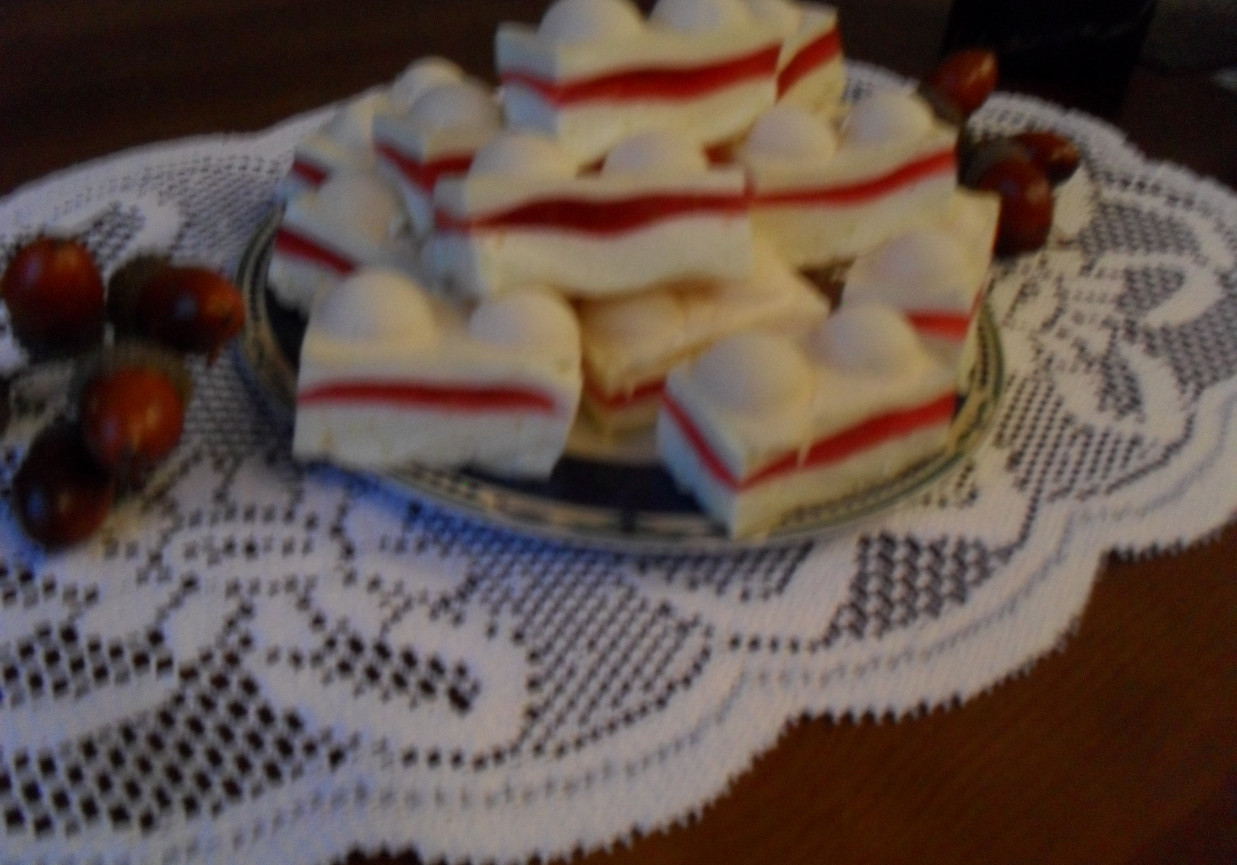 Wafle z ptasim mleczkiem foto