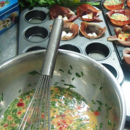 Krok 2 - Walentynkowa mini frittata Piotra foto