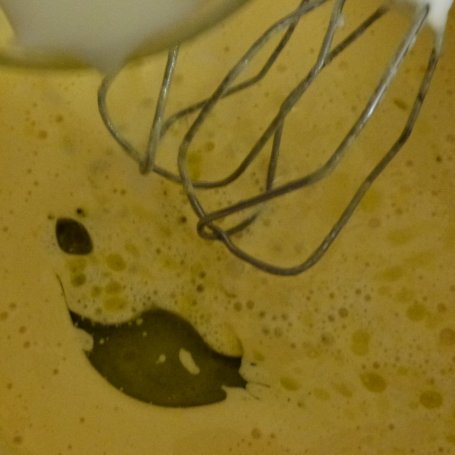 Krok 2 - Walentynkowe gofry z mąki migdałowej foto