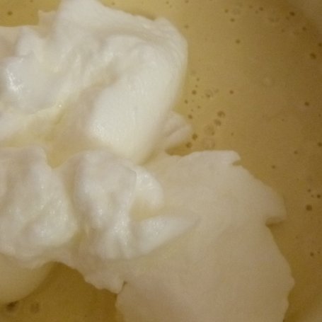 Krok 4 - Walentynkowe gofry z mąki migdałowej foto