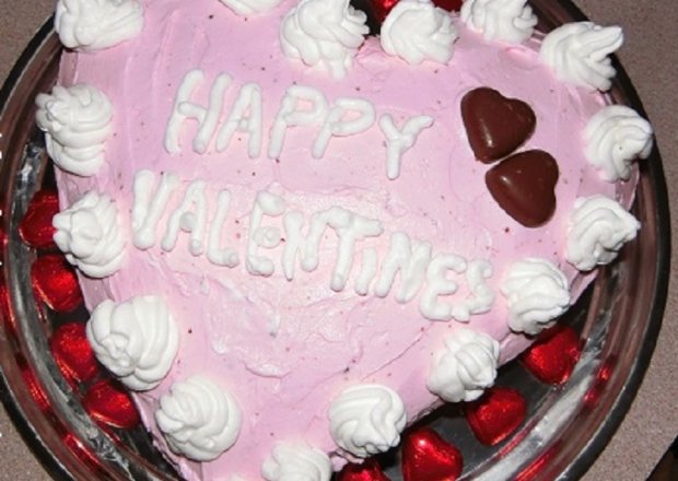Fotografia przedstawiająca Walentynkowy tort serce