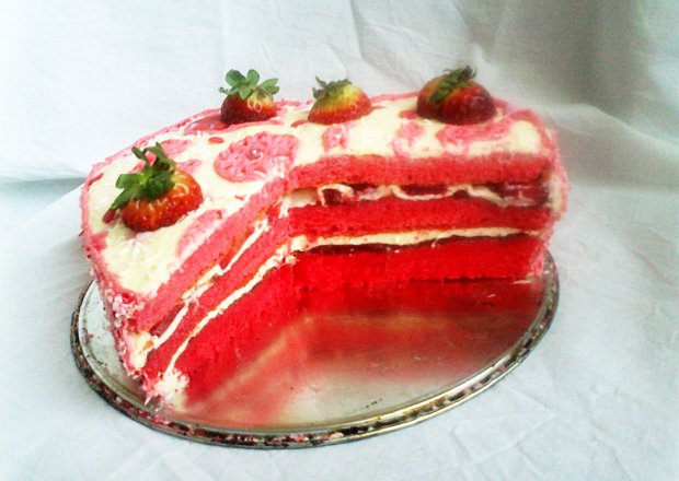 Fotografia przedstawiająca Walentynkowy tort