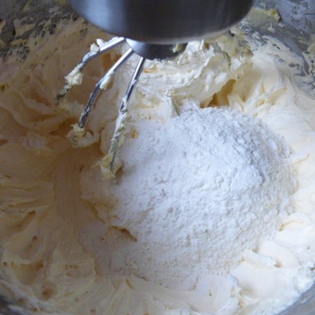 Krok 1 - Waniliowe ciasteczka z marmoladą foto