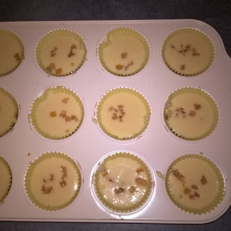 Krok 5 - Waniliowe muffinki ze skórką pomarańczową foto
