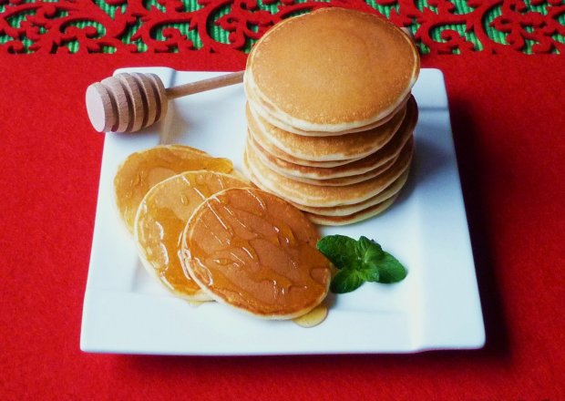 Fotografia przedstawiająca Waniliowe pancakes
