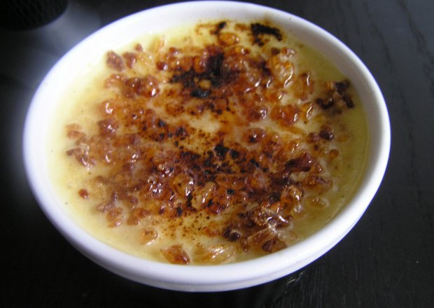 Fotografia przedstawiająca Waniliowy crème brûlée