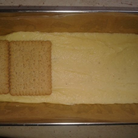 Krok 4 - Waniliowy sernik gotowany w herbatnikach foto