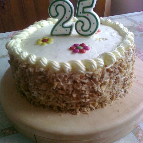 Krok 3 - Waniliowy tort urodzinowy foto