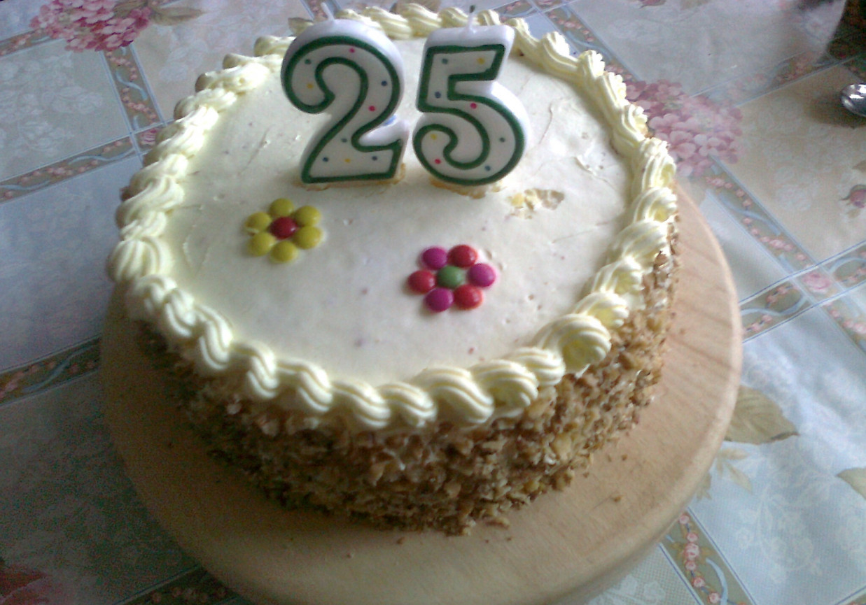 Waniliowy tort urodzinowy foto