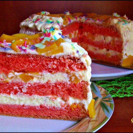 Krok 5 - Waniliowy tort z brzoskwiniami foto