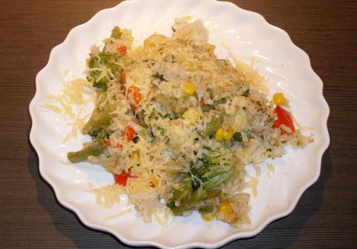 Warzywa na patelnię z ryżem foto