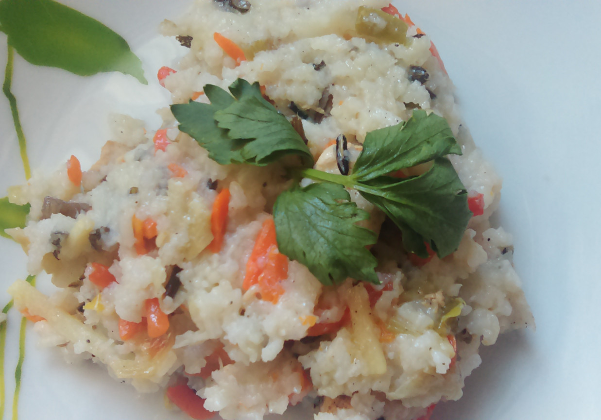 Warzywa na potelnię z ryżem  foto