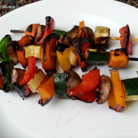 Krok 4 - Warzywa w miodzie z grilla foto