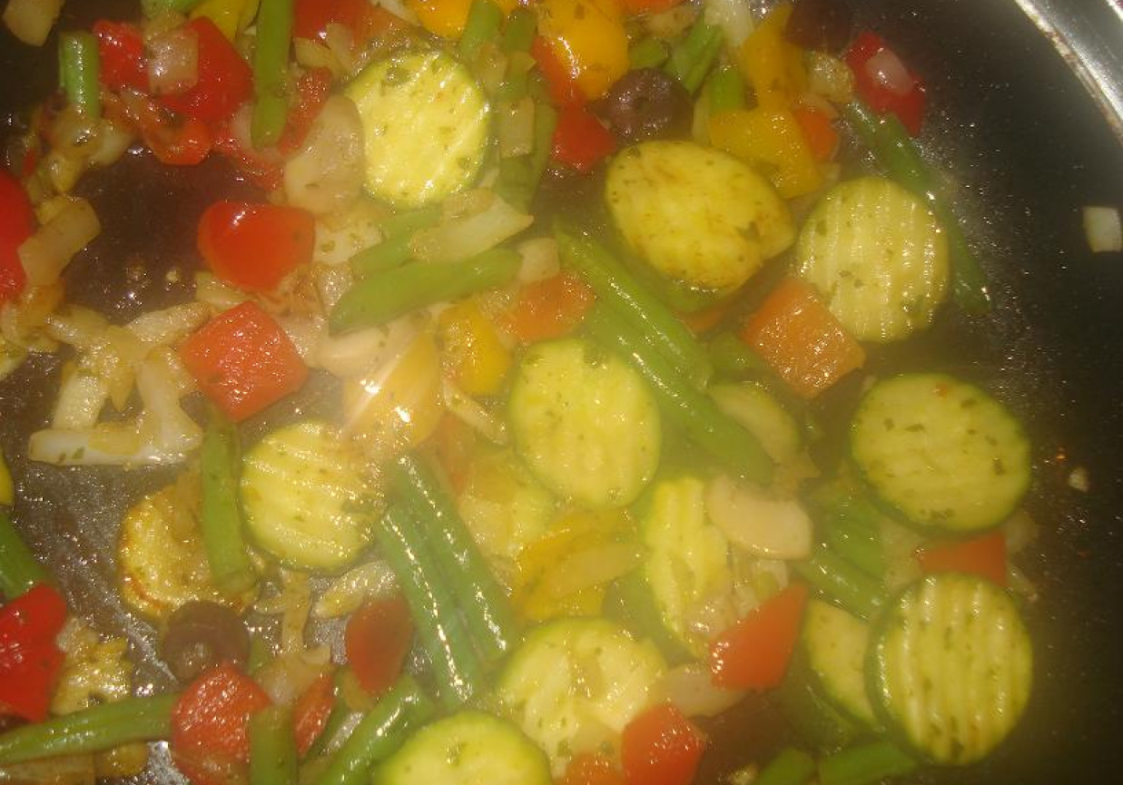 Warzywa z patelni po włosku foto