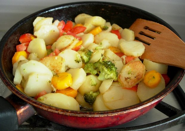 Fotografia przedstawiająca Warzywa z patelni